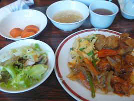 食べれる物を好きなだけ中華ランチで…ピコ～ン ピコ～ン