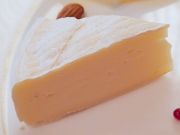 牛乳好きにはうれしい味ばかり国産チーズプラトーに舌鼓