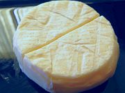 チーズ道楽が止まらない。トロトロに熟成したクロミエ最高