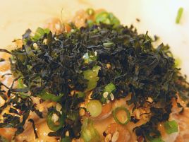 超オススメ!!　最強の納豆薬味は吉田屋海苔の「粒のり焼」