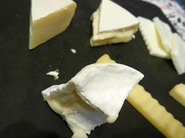 ちゃんと作ってる北海道のチーズは世界レベルに美味しいよ